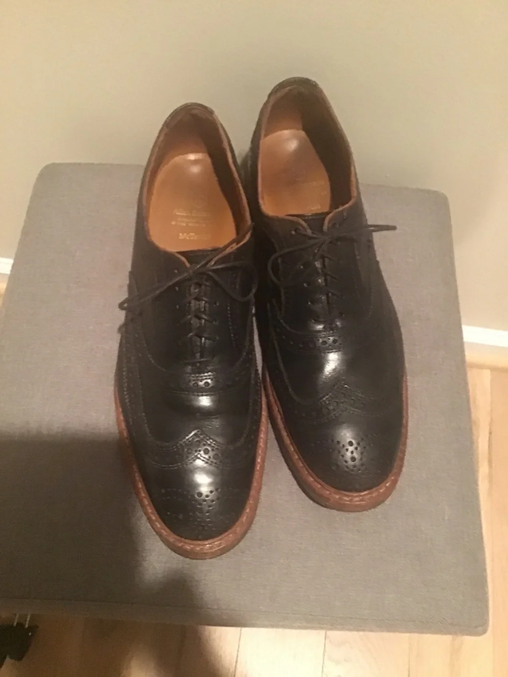 Allen Edmonds McTavish Black Oxfords Size 11D Commando Soles